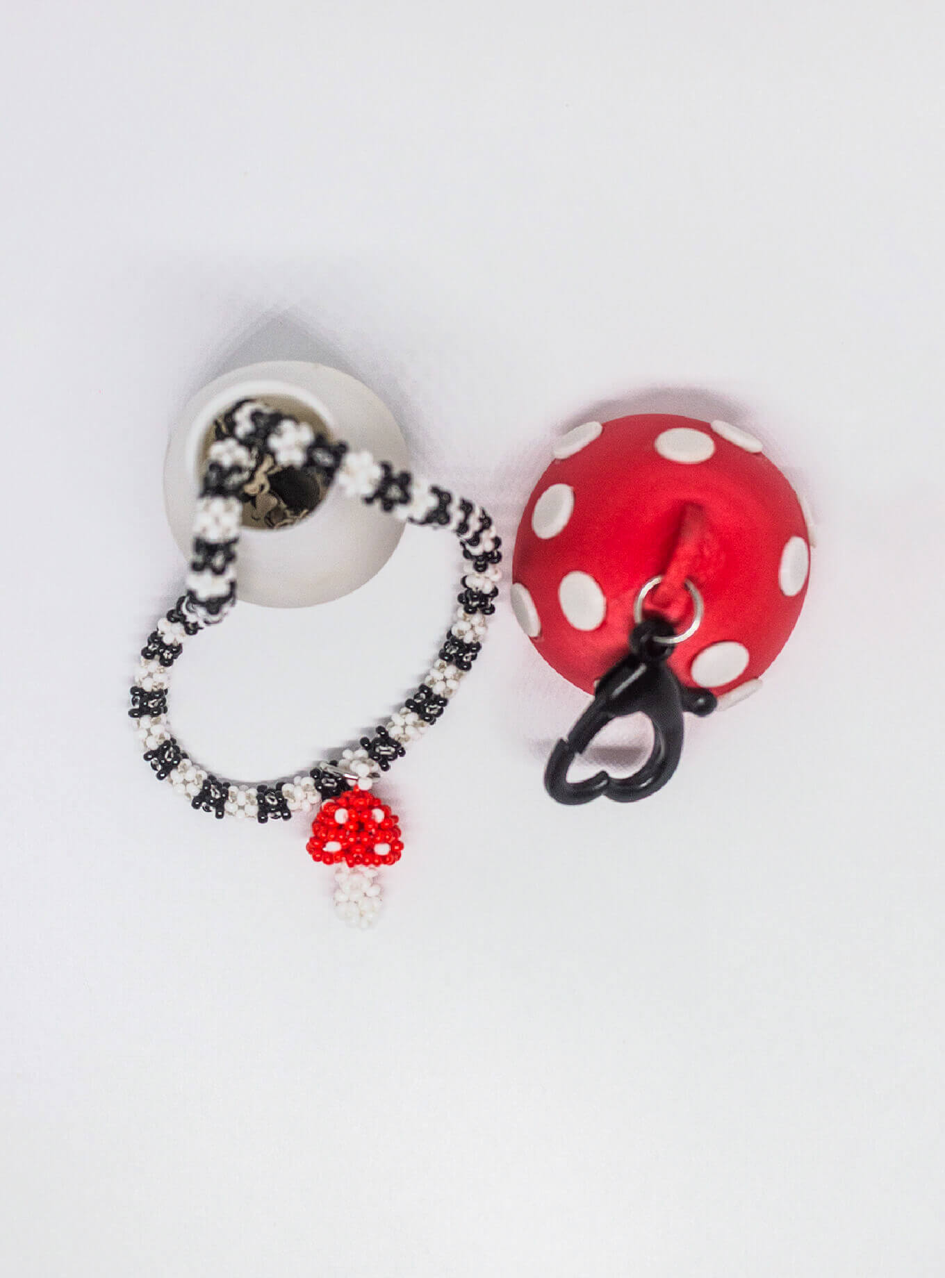 collares de mostacilla, collar de mostacilla, collares de mujer, collar de mujer, mostacilla, bisutería, collares de acero mujer, Cold Crafts, collares para mujer, collares exclusivos, accesorios para mujer, collares artesanales, collares personalizados, collares hechos a mano, collares de moda femeninos, collares elegantes, collares regalo, collares artesanales, chokers para mujer, cadenas para mujer, pulseras, aretes, anillos, tobilleras, envío gratis, multicharms, charms, PLA