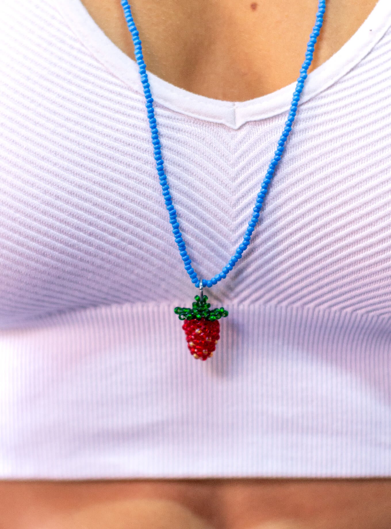 Collar Charm Strawberry Basic
