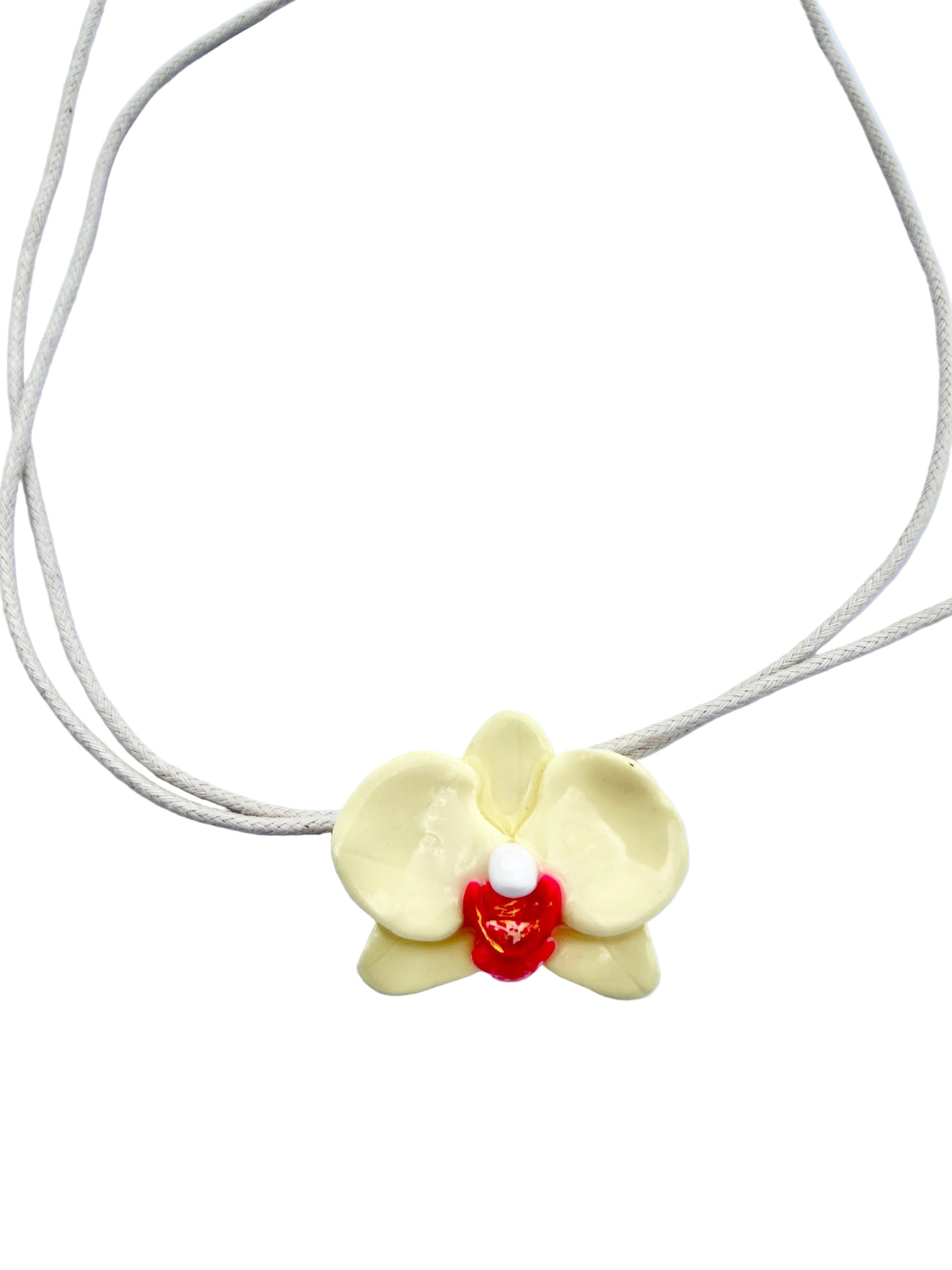 Collar Orquídea Amarilla