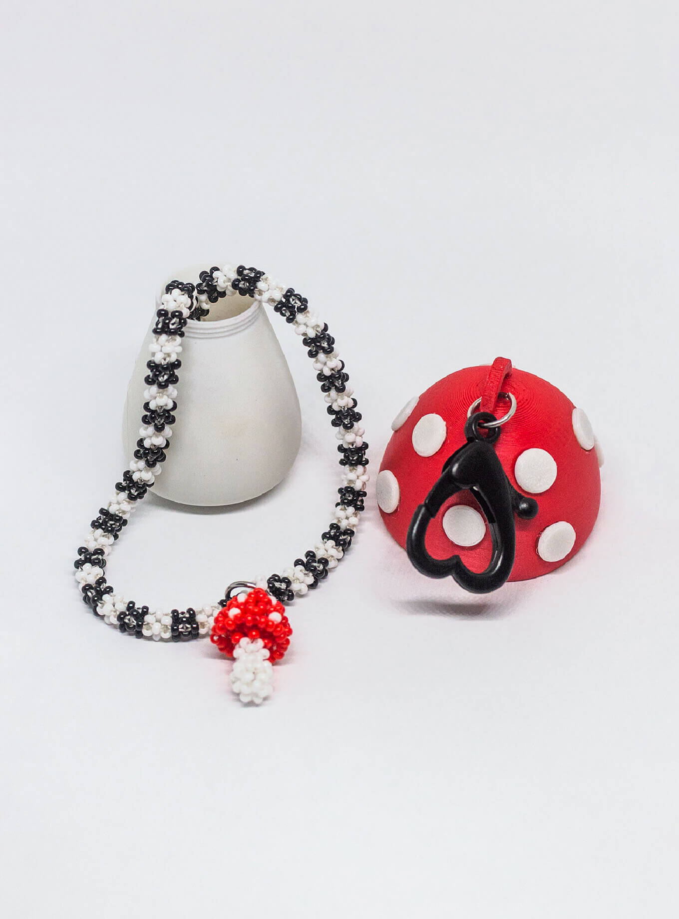 collares de mostacilla, collar de mostacilla, collares de mujer, collar de mujer, mostacilla, bisutería, collares de acero mujer, Cold Crafts, collares para mujer, collares exclusivos, accesorios para mujer, collares artesanales, collares personalizados, collares hechos a mano, collares de moda femeninos, collares elegantes, collares regalo, collares artesanales, chokers para mujer, cadenas para mujer, pulseras, aretes, anillos, tobilleras, envío gratis, multicharms, charms, PLA