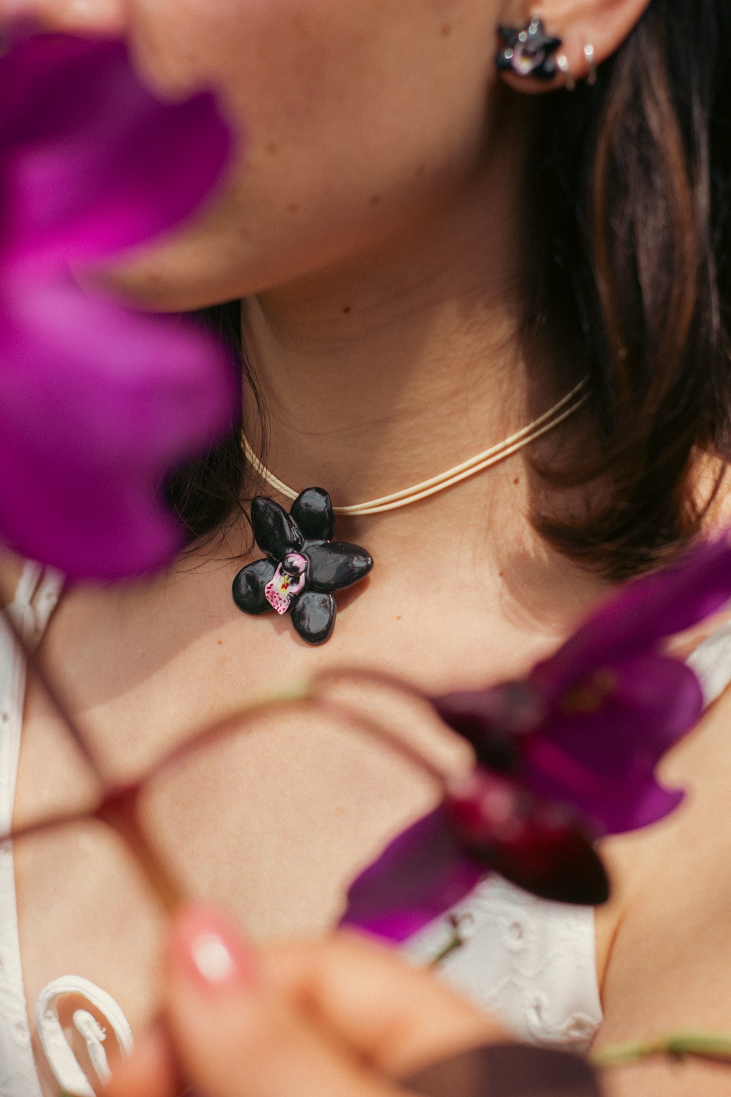 Collar Orquídea Negra