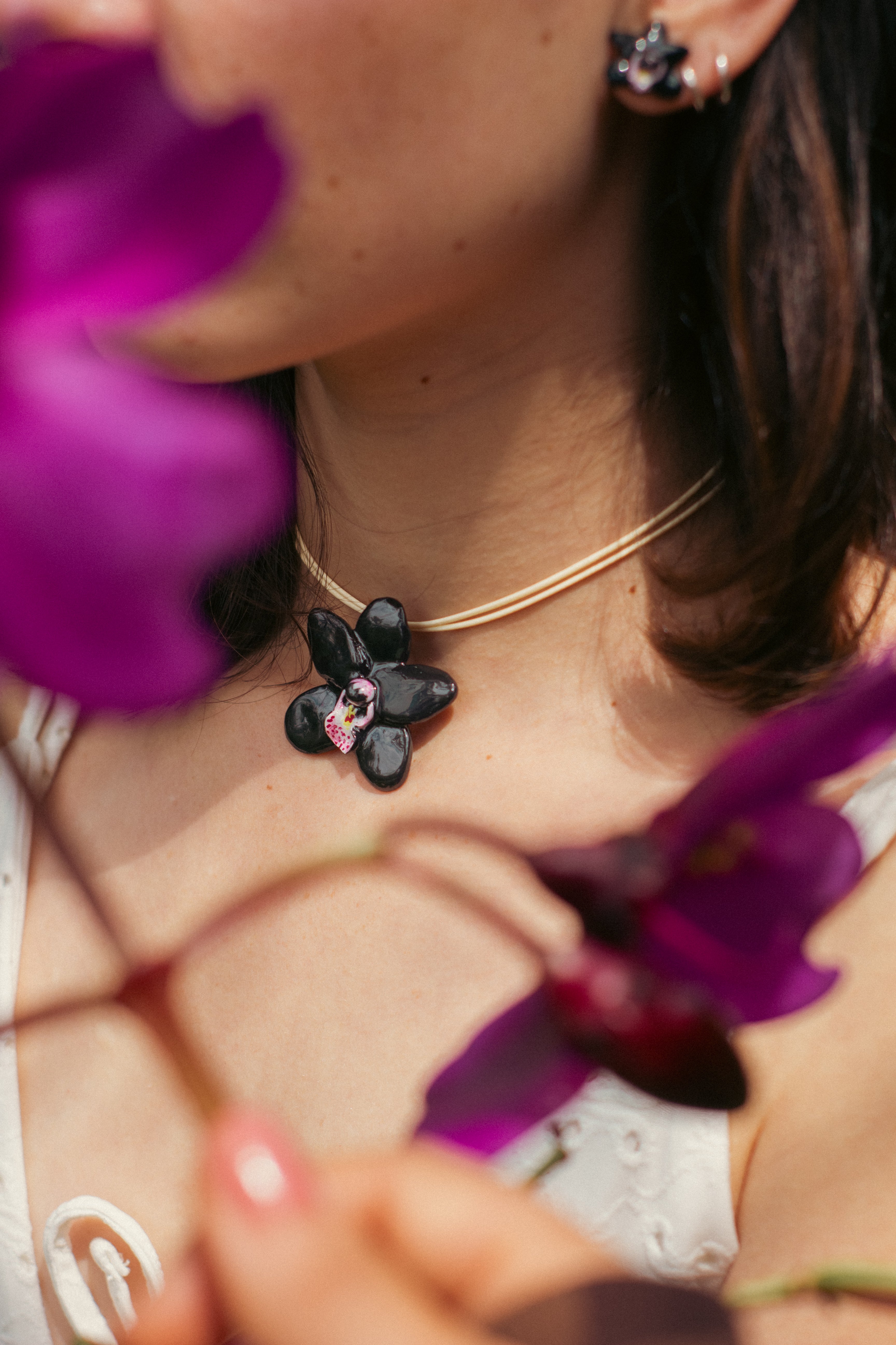 Collar Orquídea Negra