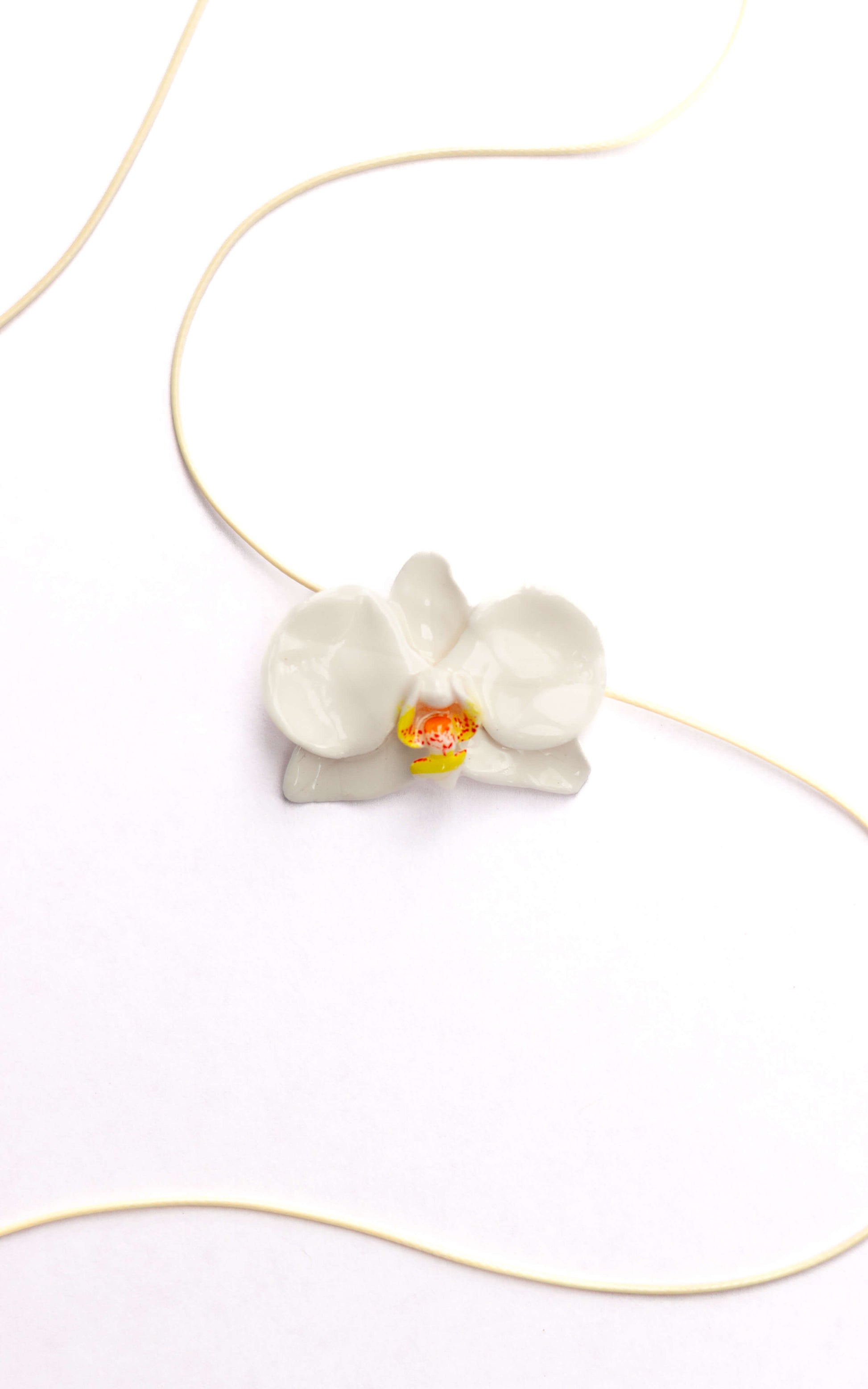 Collar Orquídea Blanca